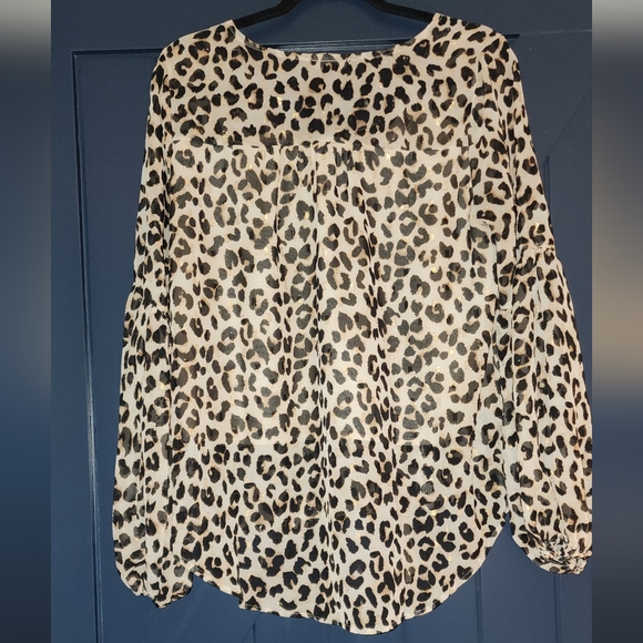 Fate Cheetah Print Lined Blouse Size Medium NWOT - Picture 2 of 7